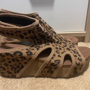 Volatile cheetah print wedges